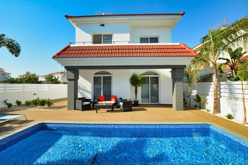 Villa Mario - 2Min Walk From Kapparis Beach Паралимни Экстерьер фото